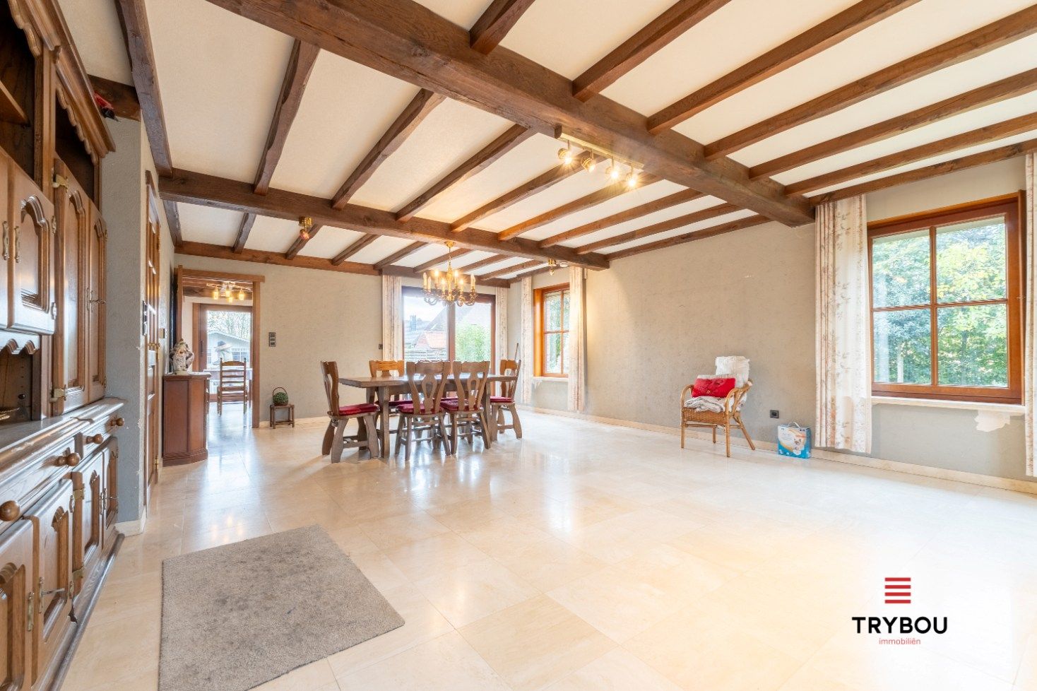 Gelijkvloerswoning met verzorgde tuin op ruim perceel van 860m² foto 6