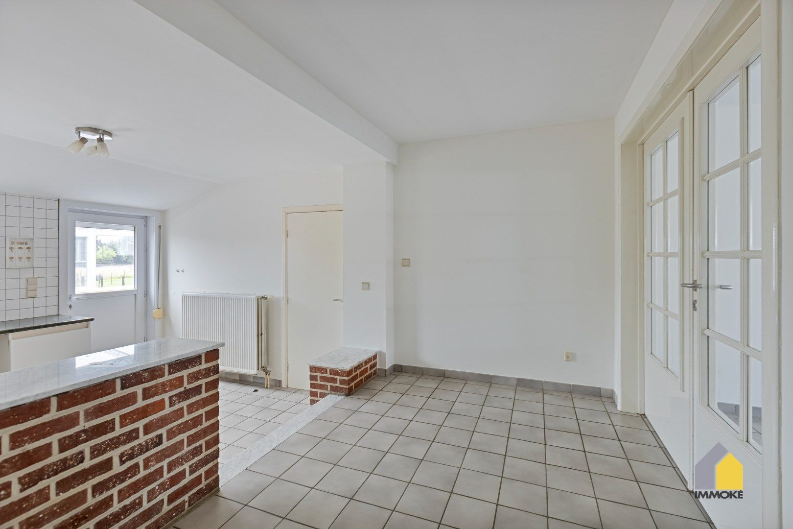 Halfvrijstaande woning met 3 slpks en grote polyvalente ruimte op perceel van 5 a 25 ca. foto 8