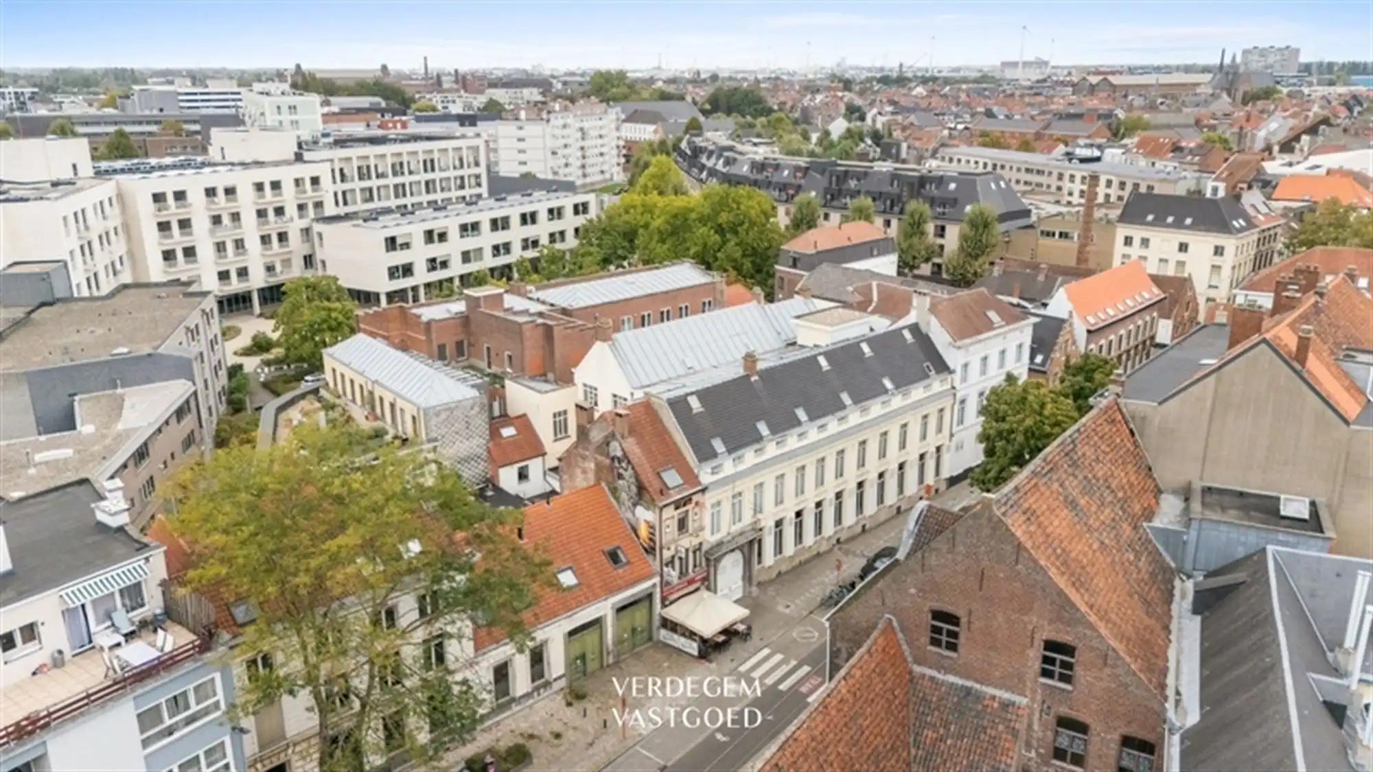 Iconisch café in hartje Gent, vrij van brouwer, met woongedeelte en erkend b&b foto 16