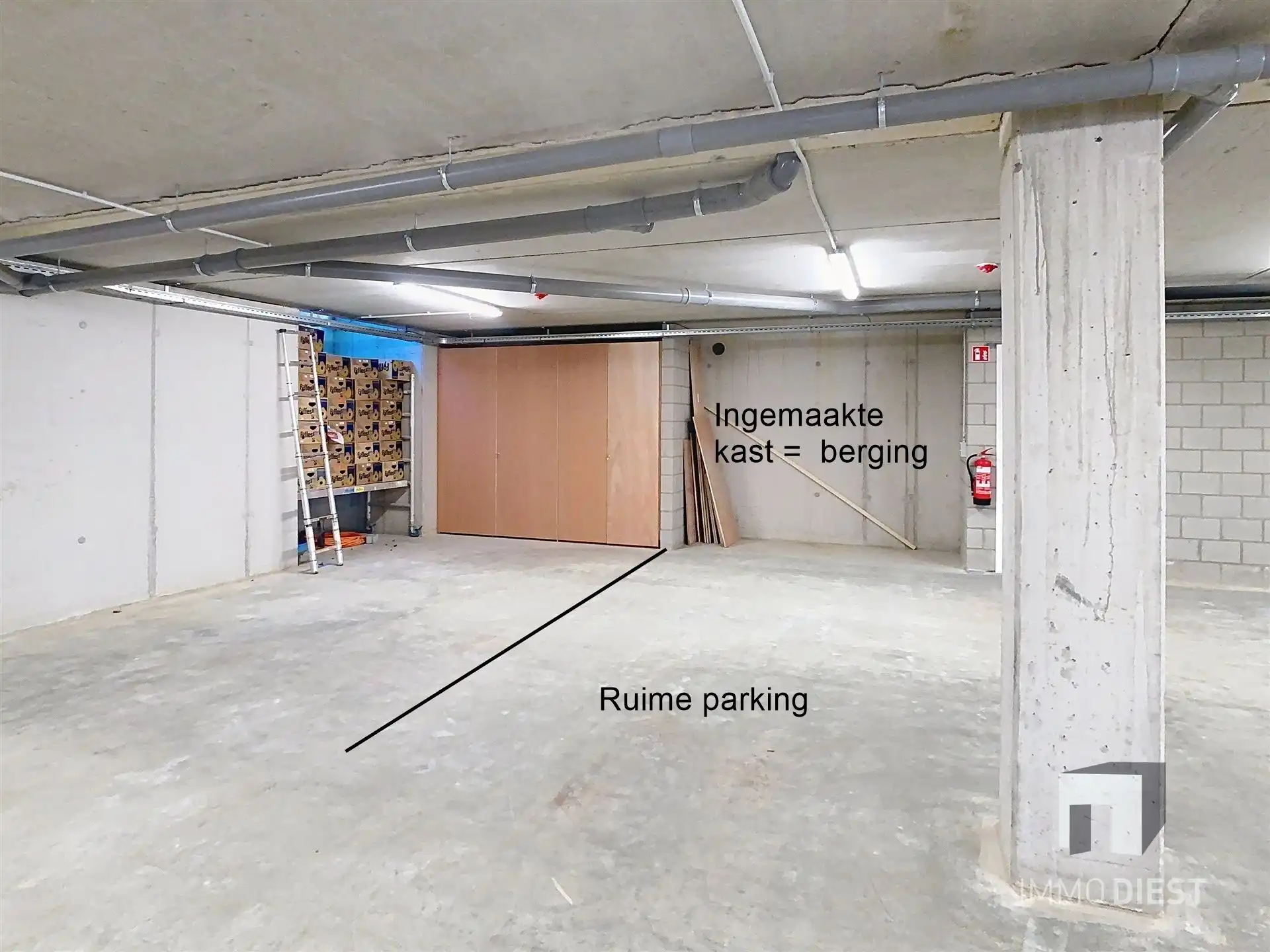 Gelijkvloers appartement met terras en tuintje foto 18