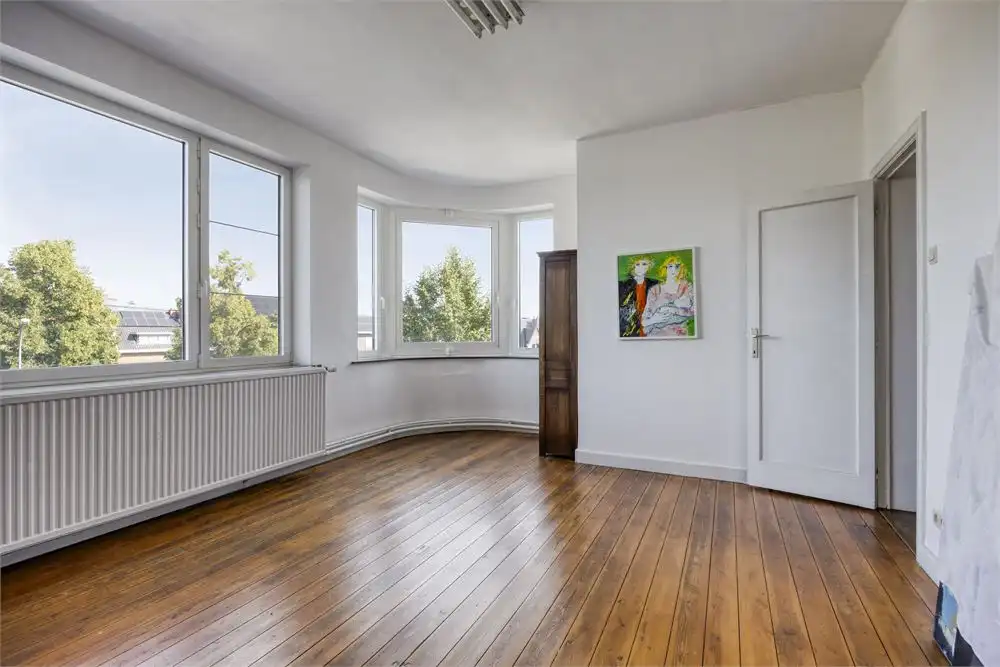 Uniek herenhuis met atelier en ruime bewoonbare oppervlakte in hartje Tongeren foto 19