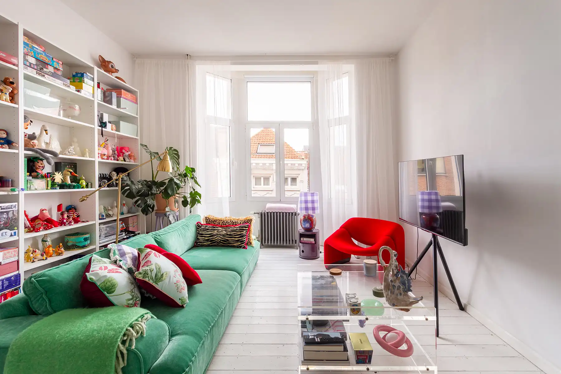 Authentiek art-deco appartement in Antwerpen centrum foto {{pictureIndex}}