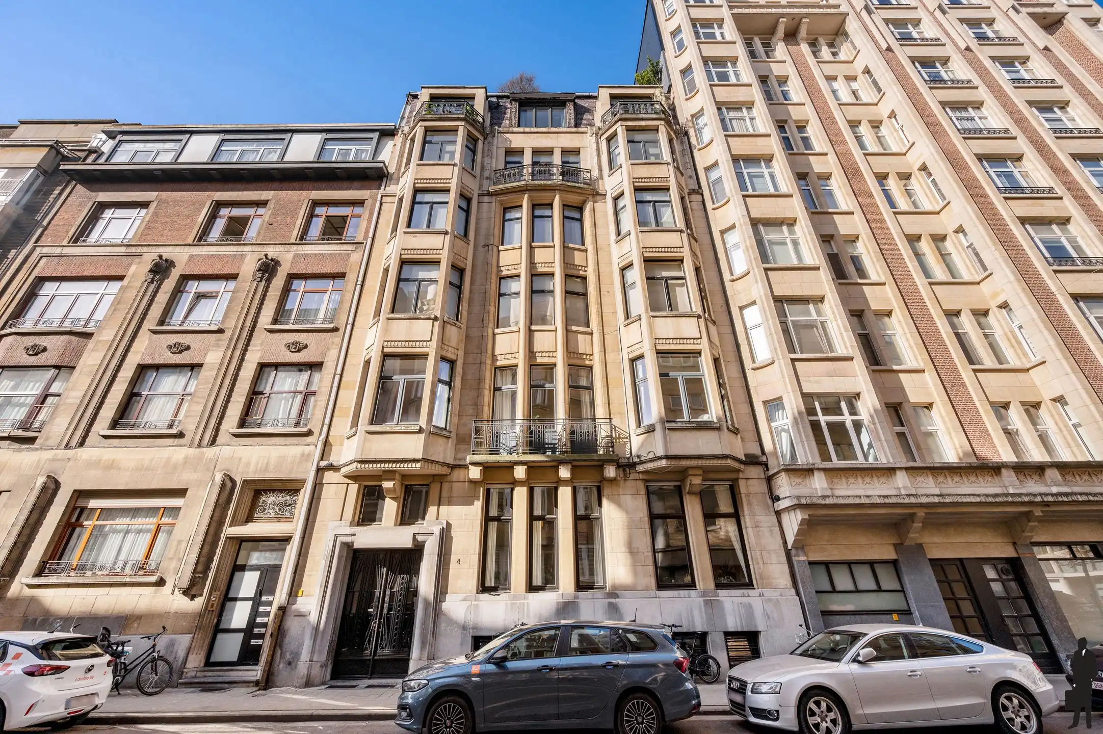 Lichtrijk appartement met authentieke charme foto 22