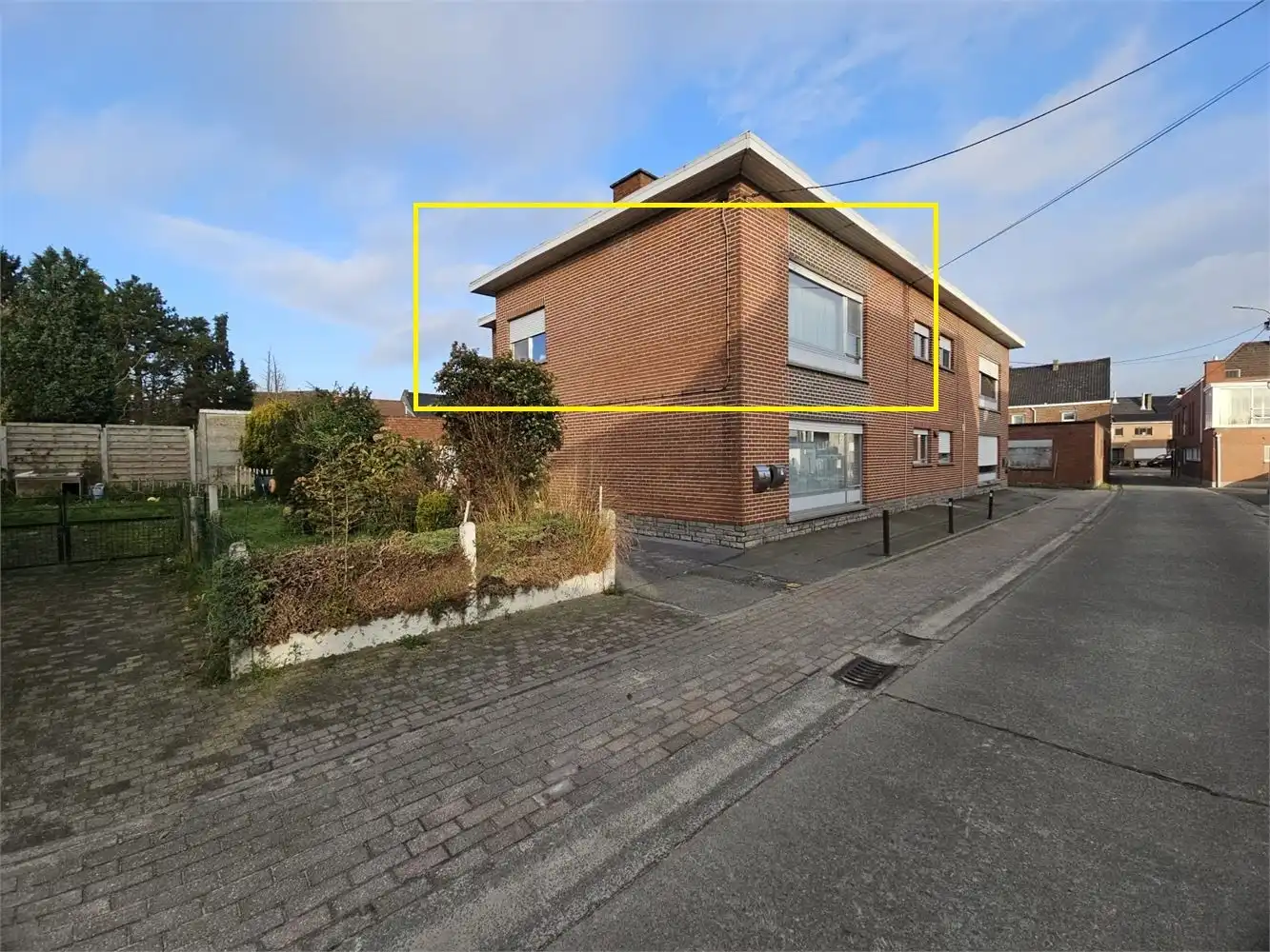 Gunstig gelegen appartement met 2 slaapkamers foto {{pictureIndex}}