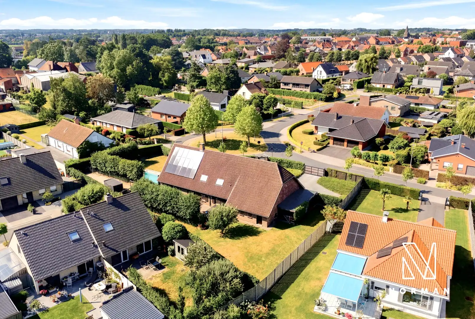 Villa met zwembad op een perceel van 1.598 m² foto 11