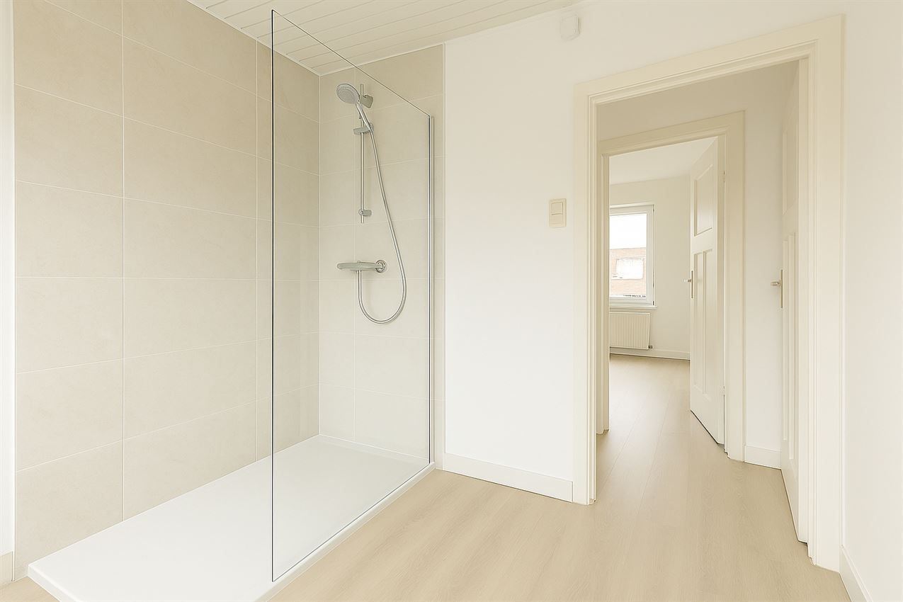 Charmante stadswoning in Aarschot met zuidgerichte tuin, EPC D, conforme elektriciteit en uitbreidingsmogelijkheden. Nabij centrum en station foto 22