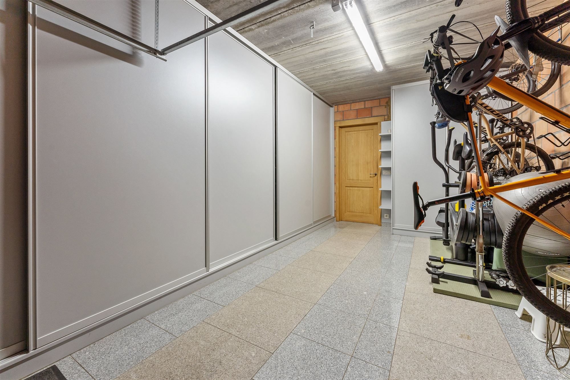 PERFECT ONDERHOUDEN EN INSTAPKLARE WONING MET 3 SLAAPKAMERS TE BEVERLO foto 13