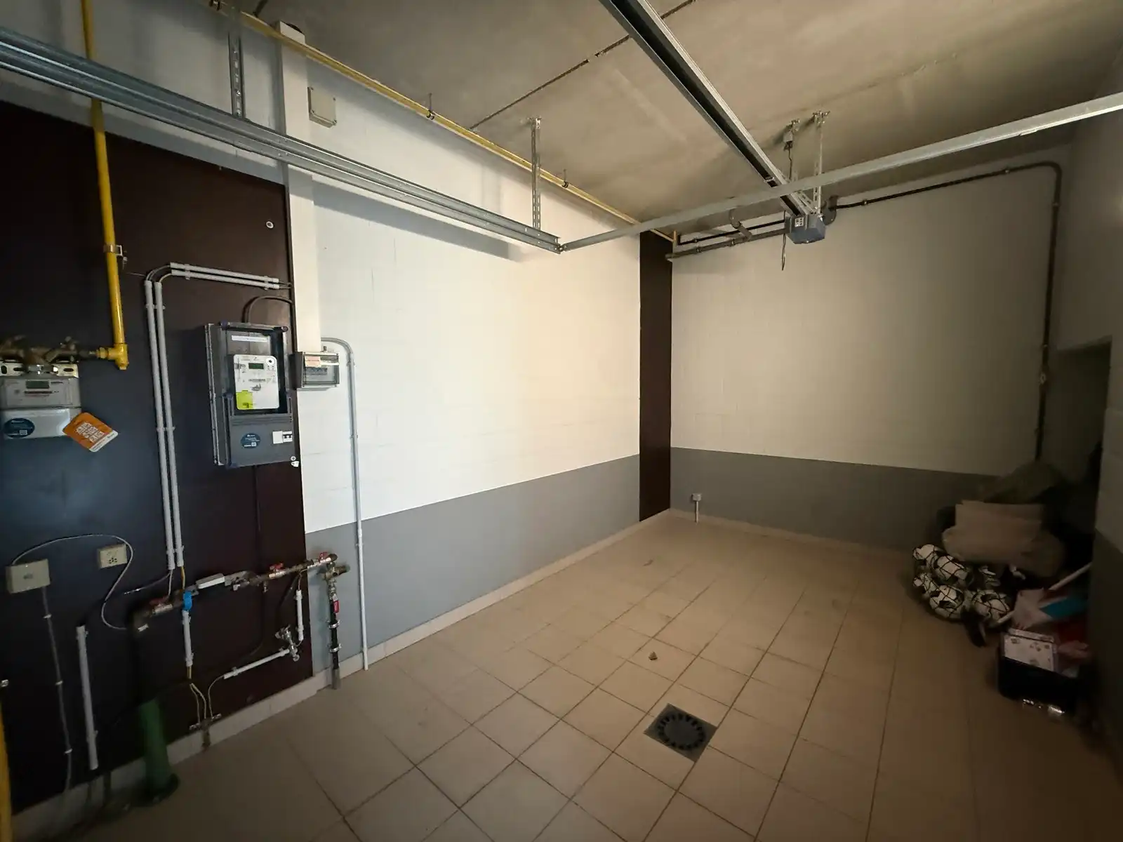 Recent duplex-appartement met 3 slaapkamers en garage foto 16