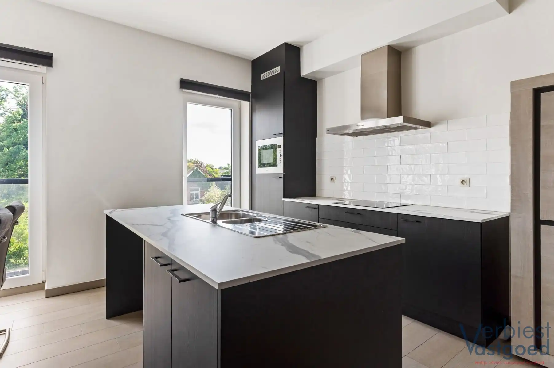 Luxueus en energiezuinig duplexappartement te huur in hartje Ekeren foto 4