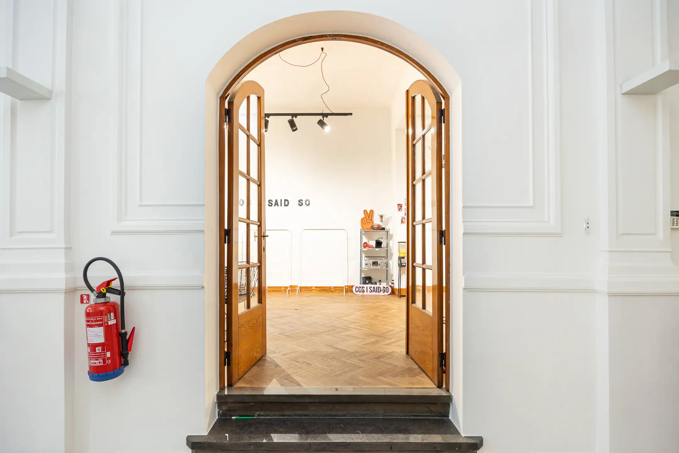 Iconische handelsruimte in landmark gebouw op het Eilandje foto 2