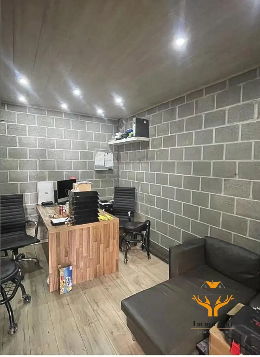 Woning met toonzaal, magazijn en garages te Hamme foto 26