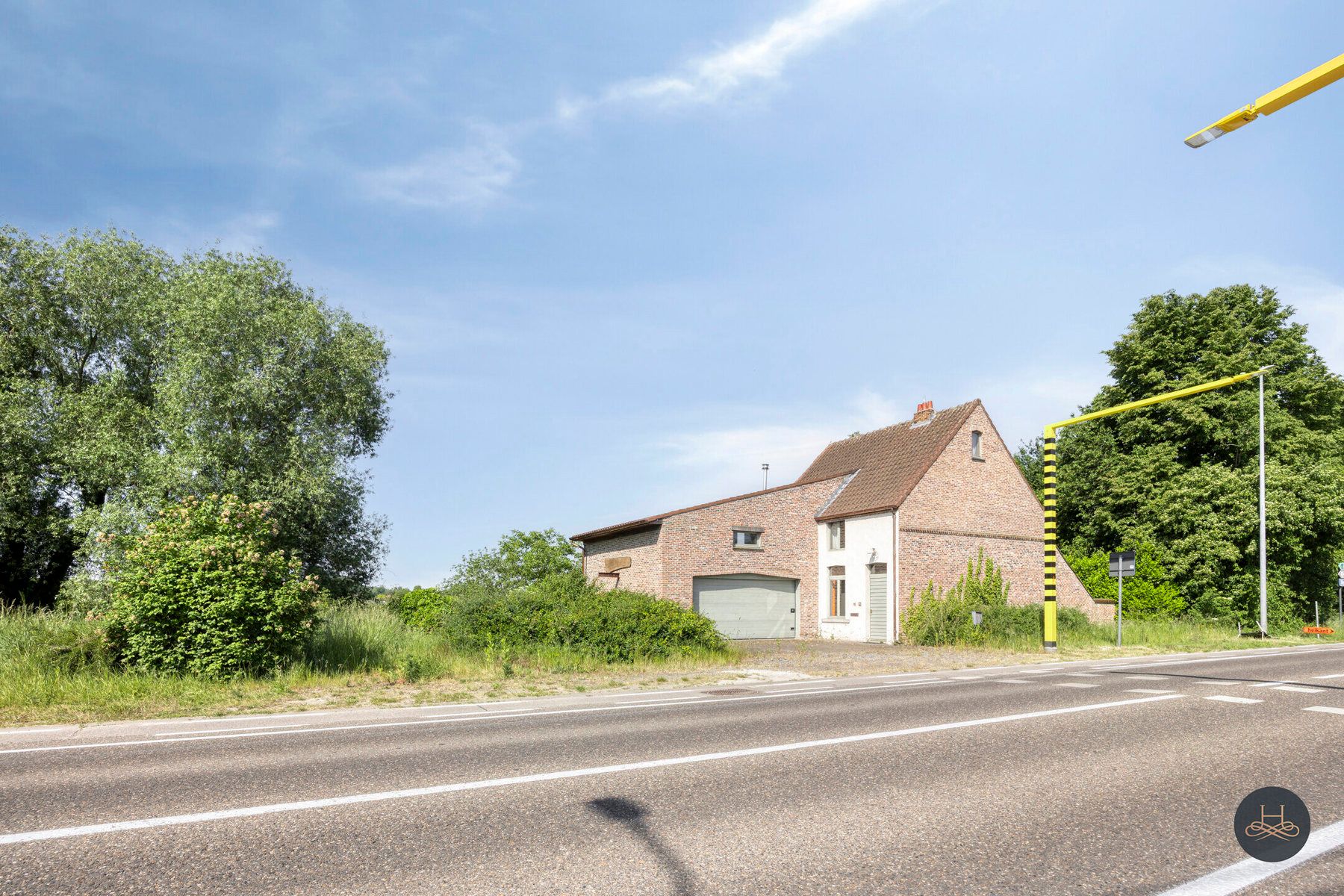 Hoofdfoto van de publicatie: Op te knappen woning met uitzicht op de Dijle te Rotselaar