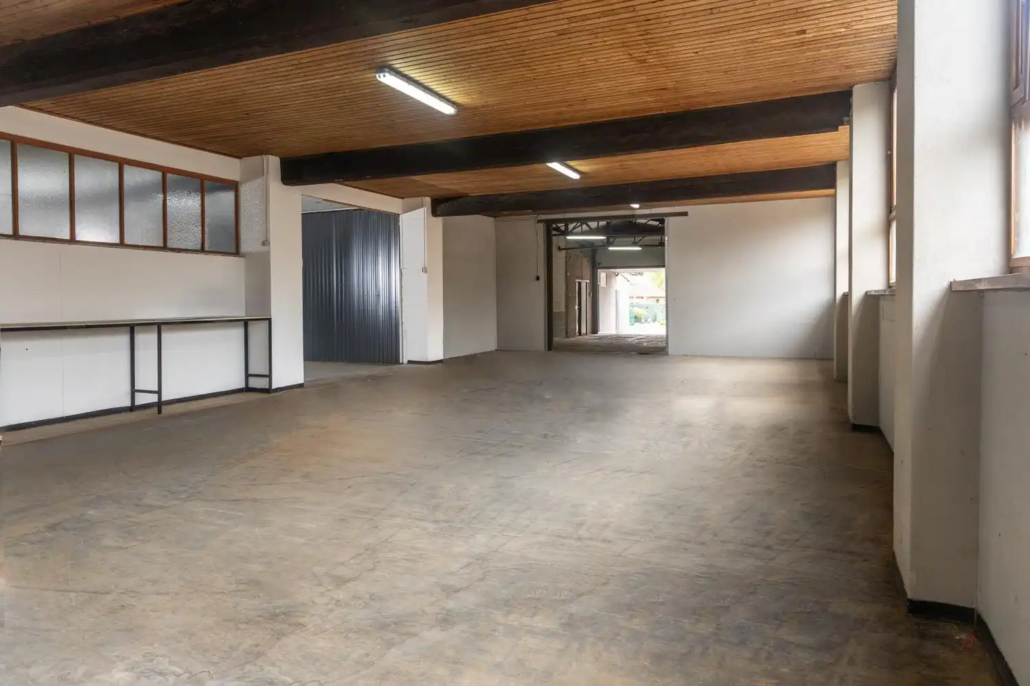 Te huur: Ruime opslagruimte met kantoren – Meerstraat 23, Zutendaal foto 12