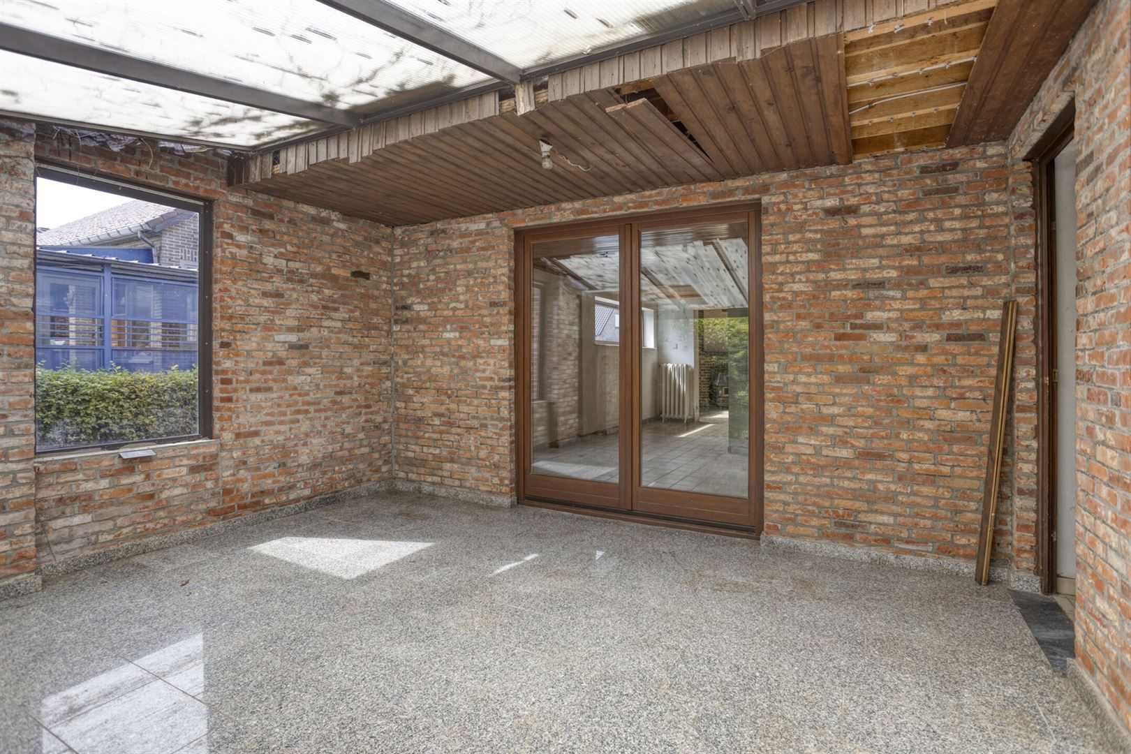 TE KOOP: Te renoveren woning op een perceel van 11a33ca! foto 16