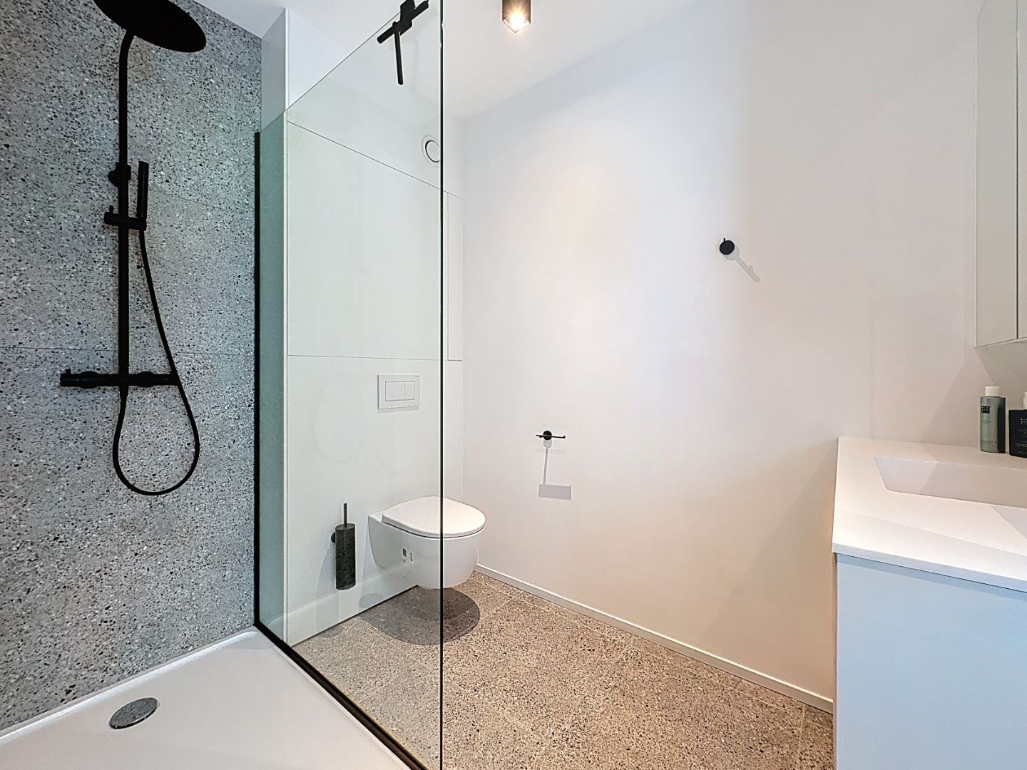 Moderne nieuwbouwwoning te Sint-Idesbald. foto 10