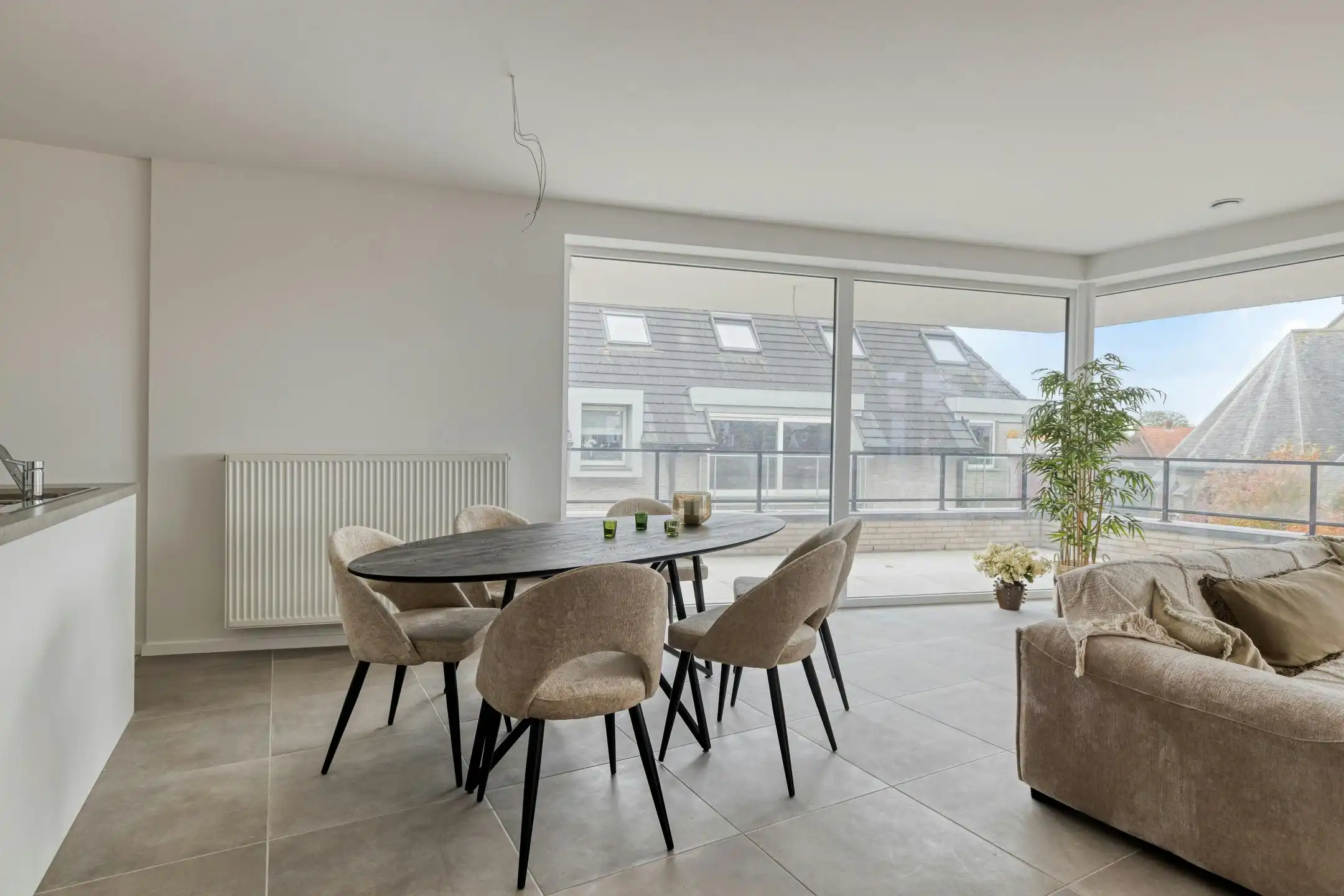 Ruim dakappartement met 3 slaapkamers in Staden! foto 4