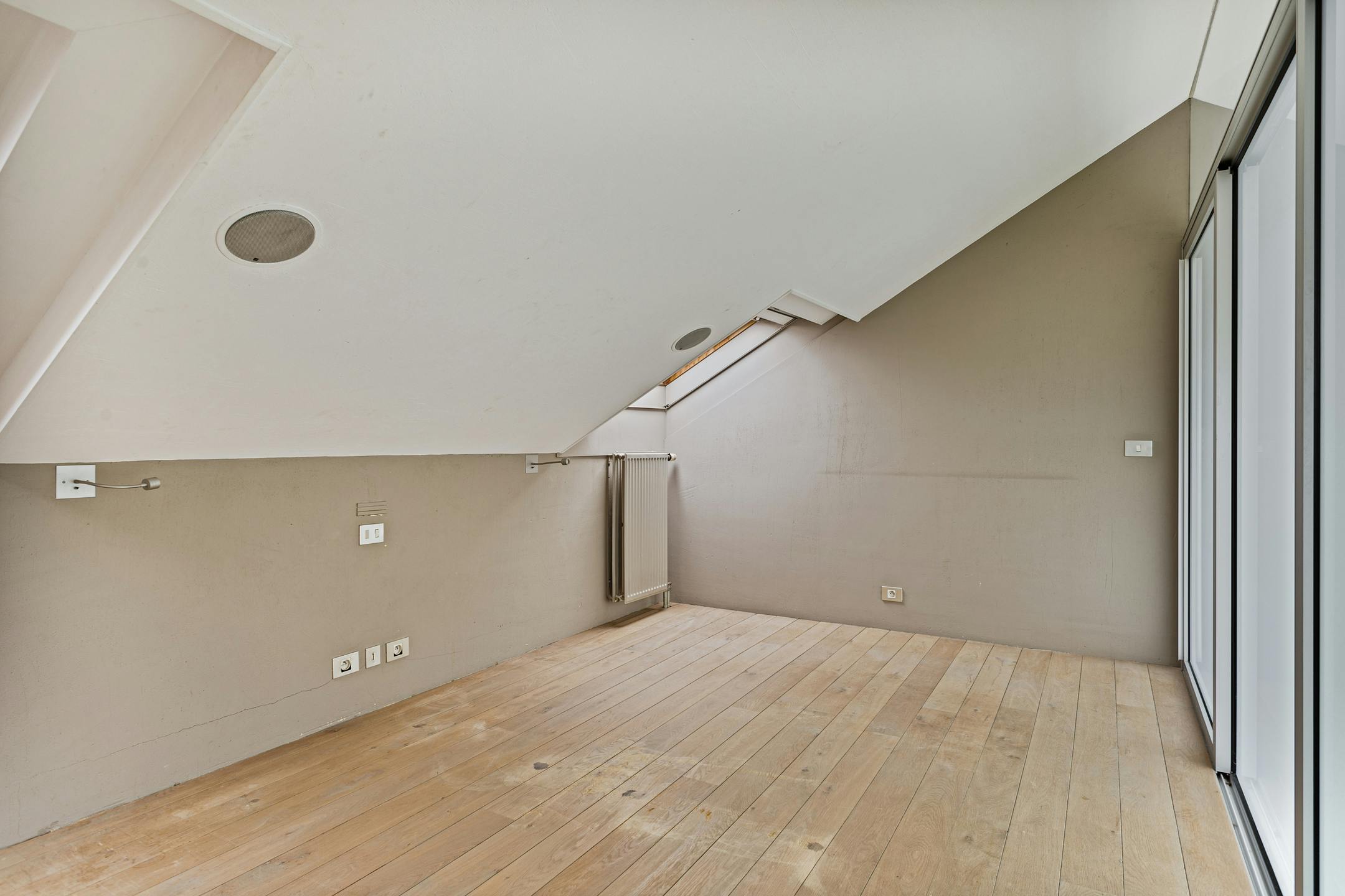 Ruime villa met praktijkruimte te koop in Sint-Baafs-Vijve foto 7