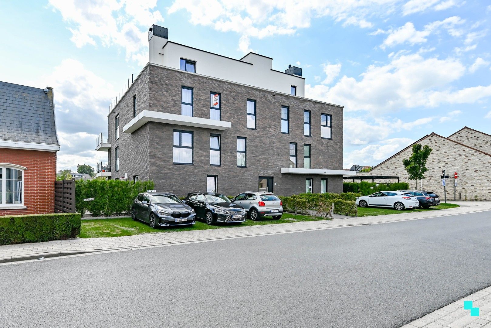 Gezellig en rustig gelegen appartement nabij centrum Emelgem foto {{pictureIndex}}