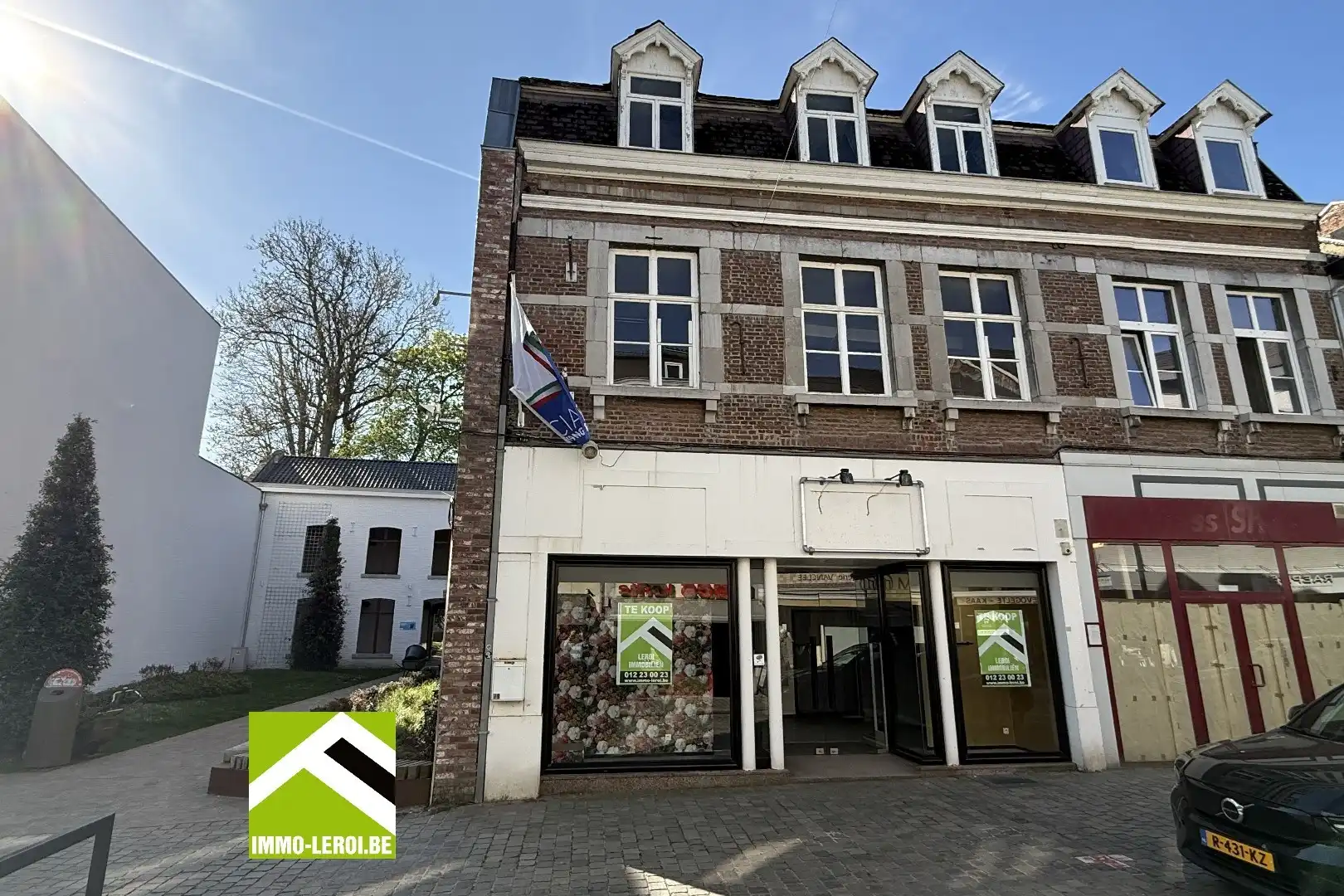 Authentiek gebouw in het stadscentrum van Tongeren foto {{pictureIndex}}