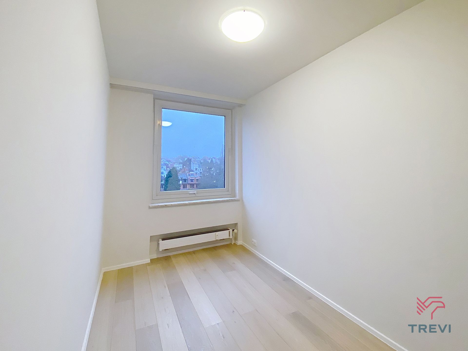 Appartement met 2 slaapkamers in een rustige wijk van Ukkel! foto 10