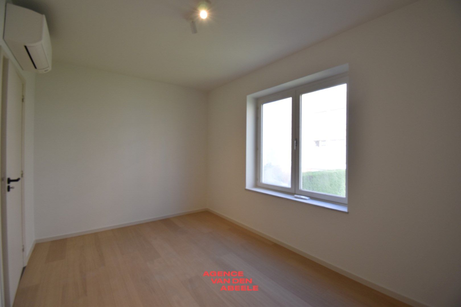 Fantastisch gerenoveerd appartement met 3 slaapkamers  foto 14
