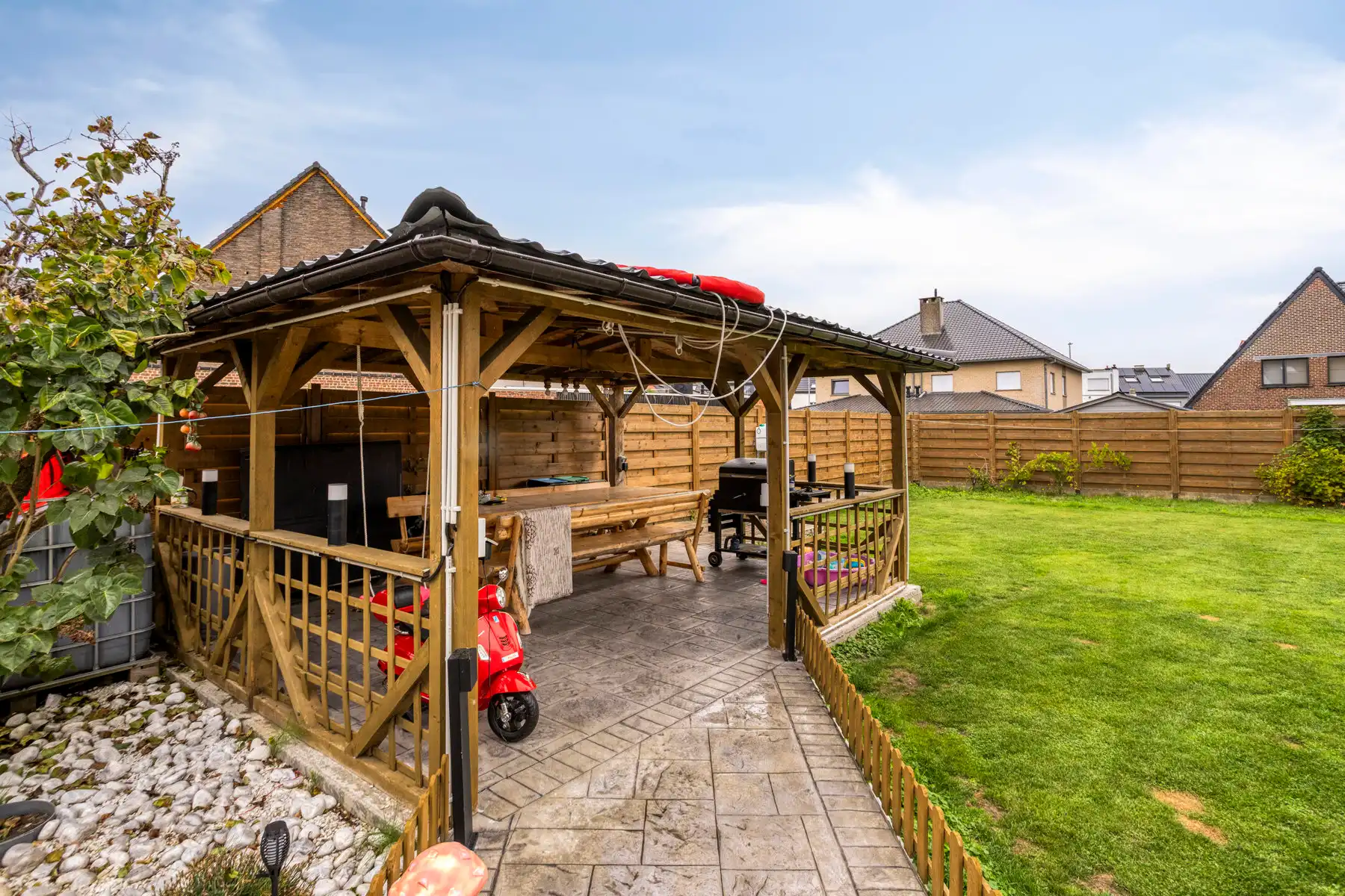 Instapklare eengezinswoning met 4 slaapkamers foto 22