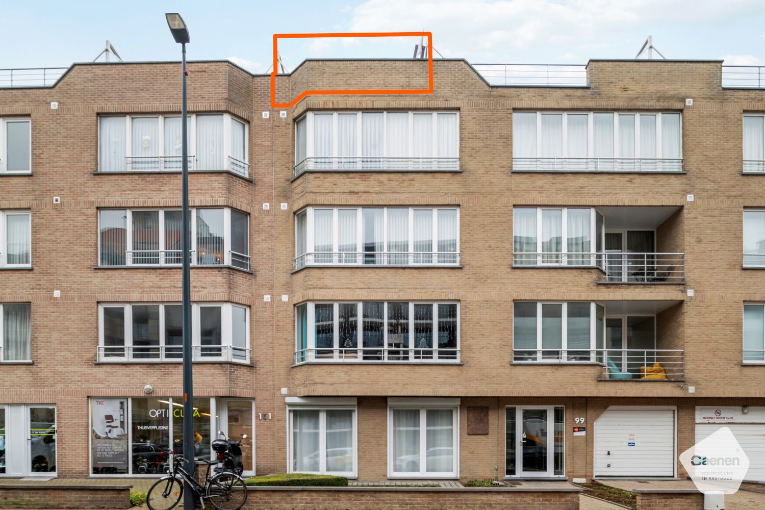 Eén slaapkamer appartement met twee ruime terrassen vlakbij het strand foto 20