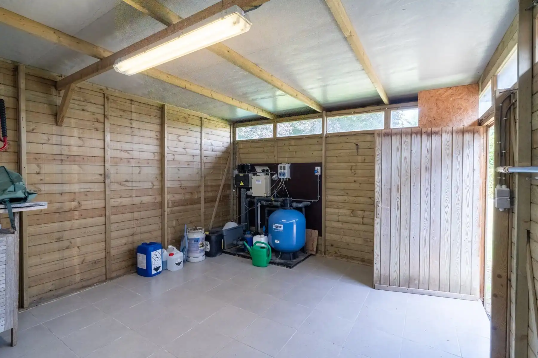 Knappe villa met zuidgerichte tuin, zwembad en poolhouse foto 43
