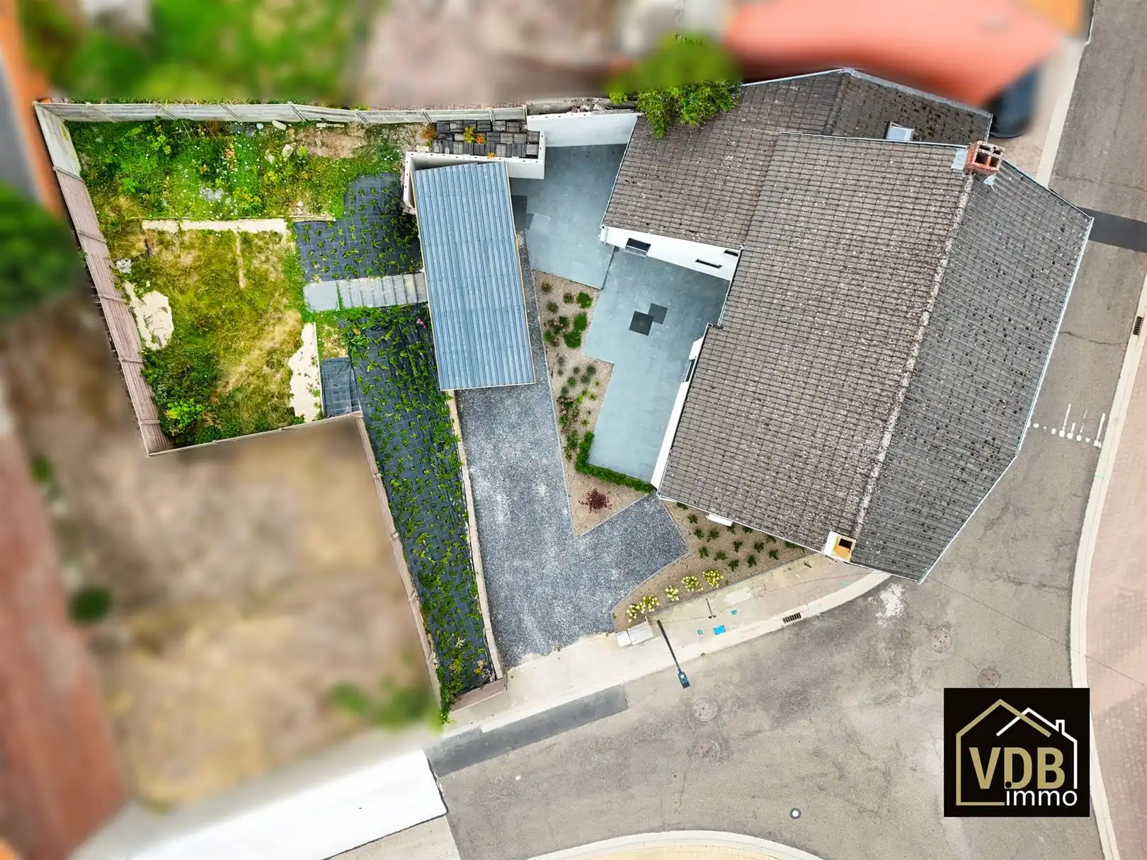 Ruime, volledig gerenoveerde halfopen bebouwing met 3 slaapkamers, carport en aangelegde tuin op toplocatie te Riemst foto 51