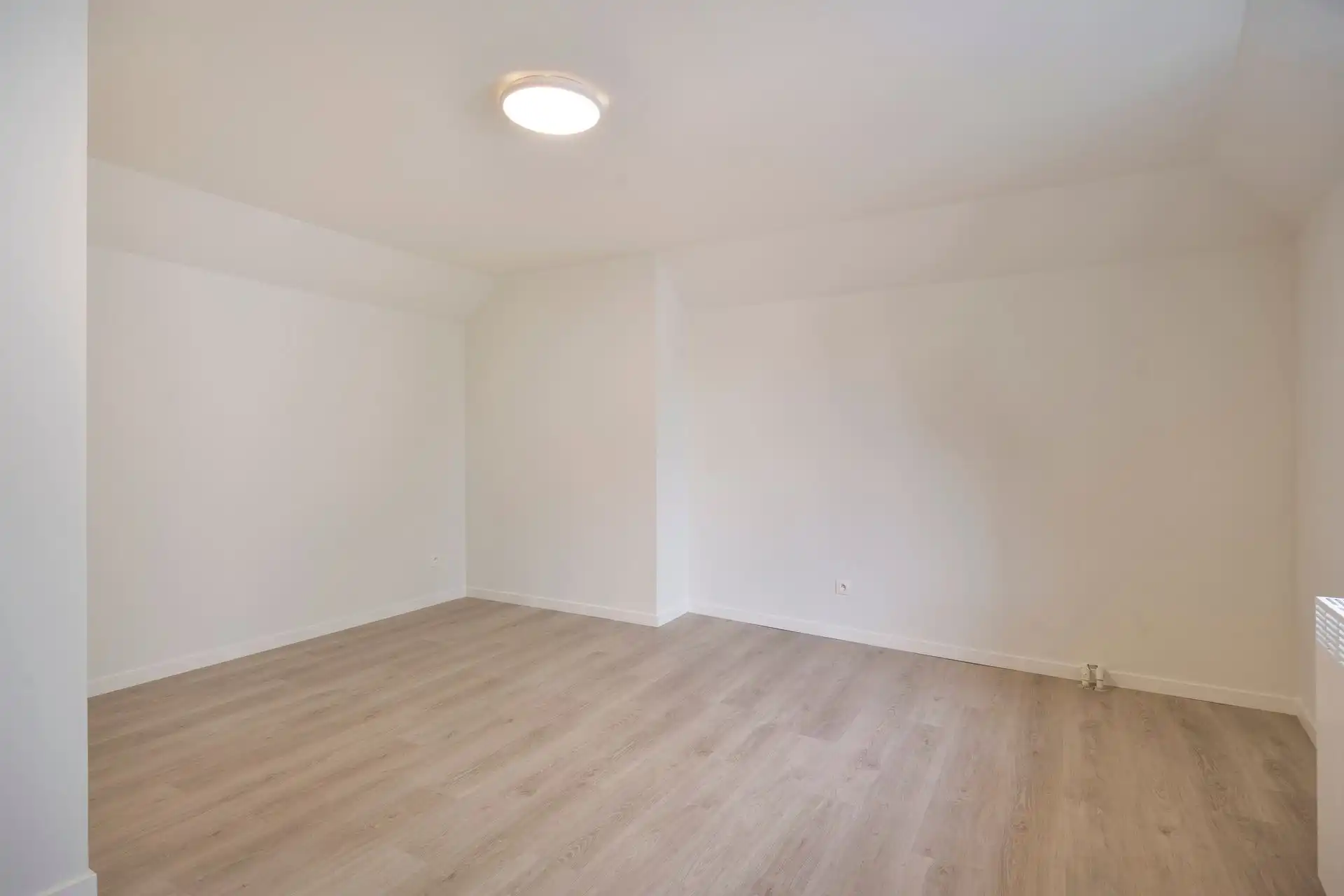 Gezinswoning met praktijkruimte! foto 28