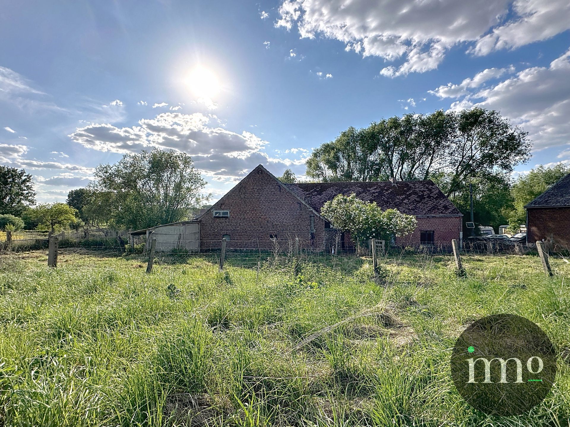 ***TOPLOCATIE***  Boerderijtje omgeven door weilanden foto 2