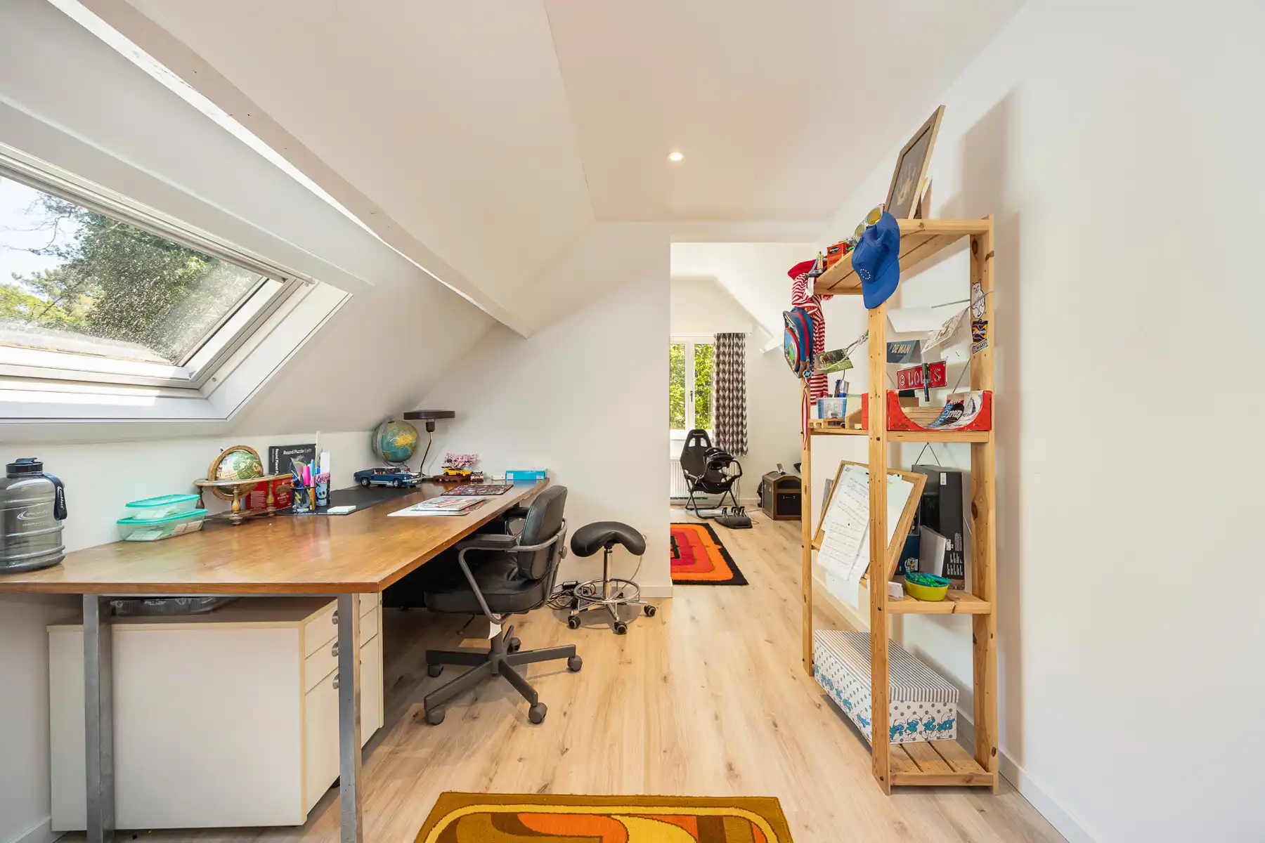 Gerenoveerde villa met 6 slpk, praktijk, zwembad op 1.867m² foto 24