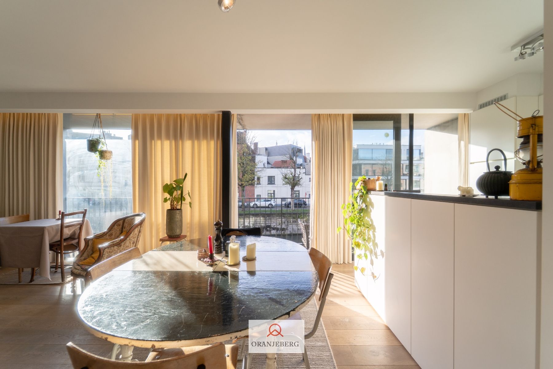 2 slk app met terras & uniek zicht op het water in centrum-Gent foto 15