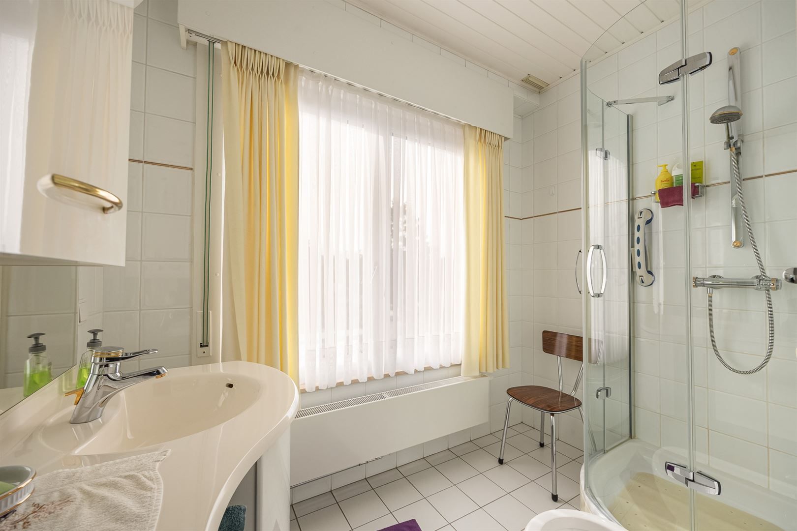 Een praktisch huis met tuin in een kindvriendelijke buurt foto 12