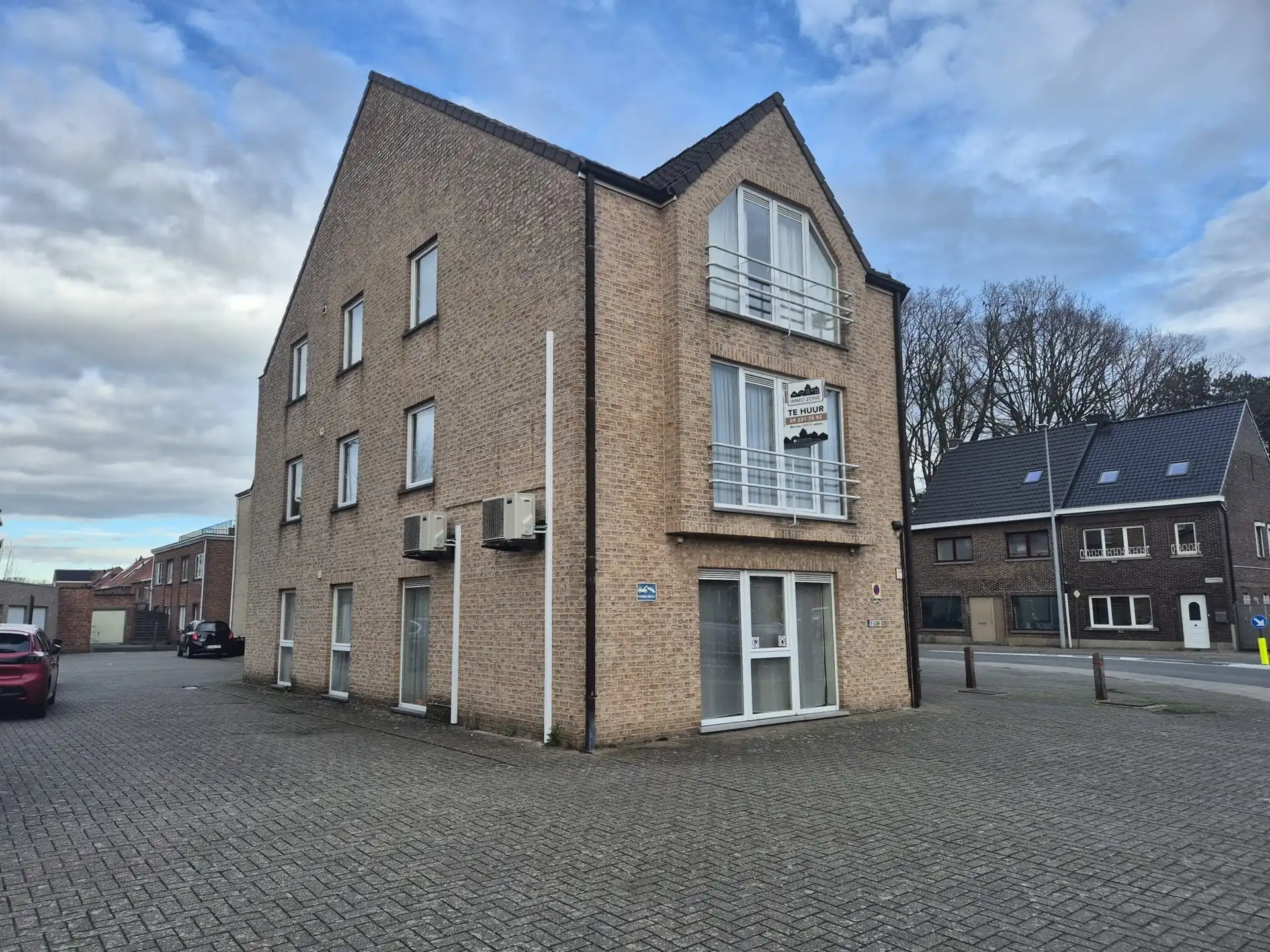 Ruim appartement met garage gelegen op het eerste verdiep vlakbij de Warande. foto 25