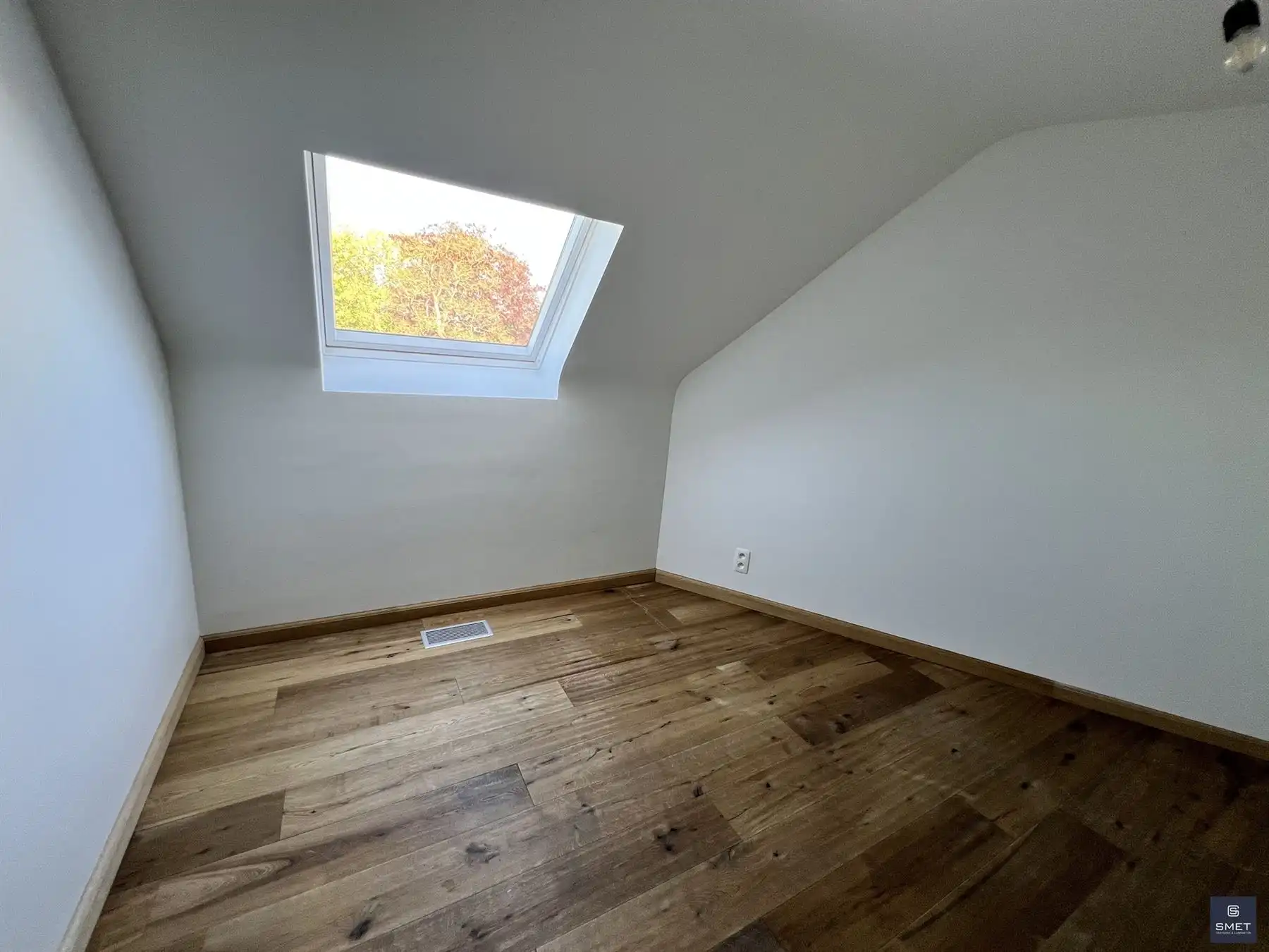 RUIM DUPLEX APPT. MET 2 SPKS, TERRAS EN GARAGE foto 16