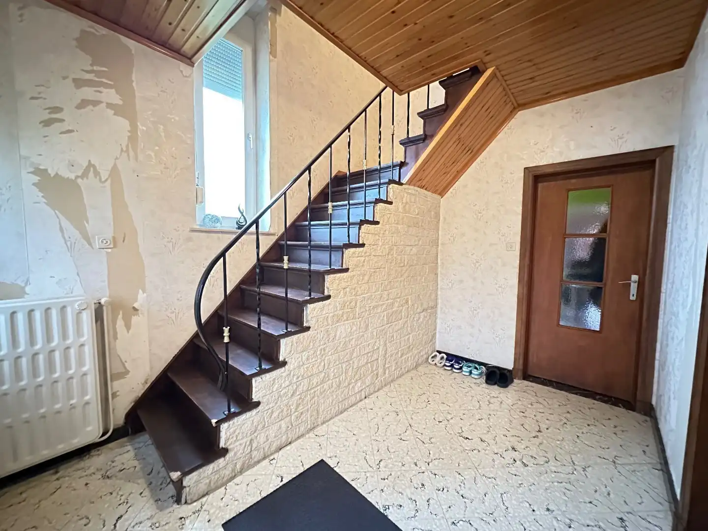 Ruime half open bebouwing met tuin en 3 slaapkamers in Tongeren-Borgloon. foto 2