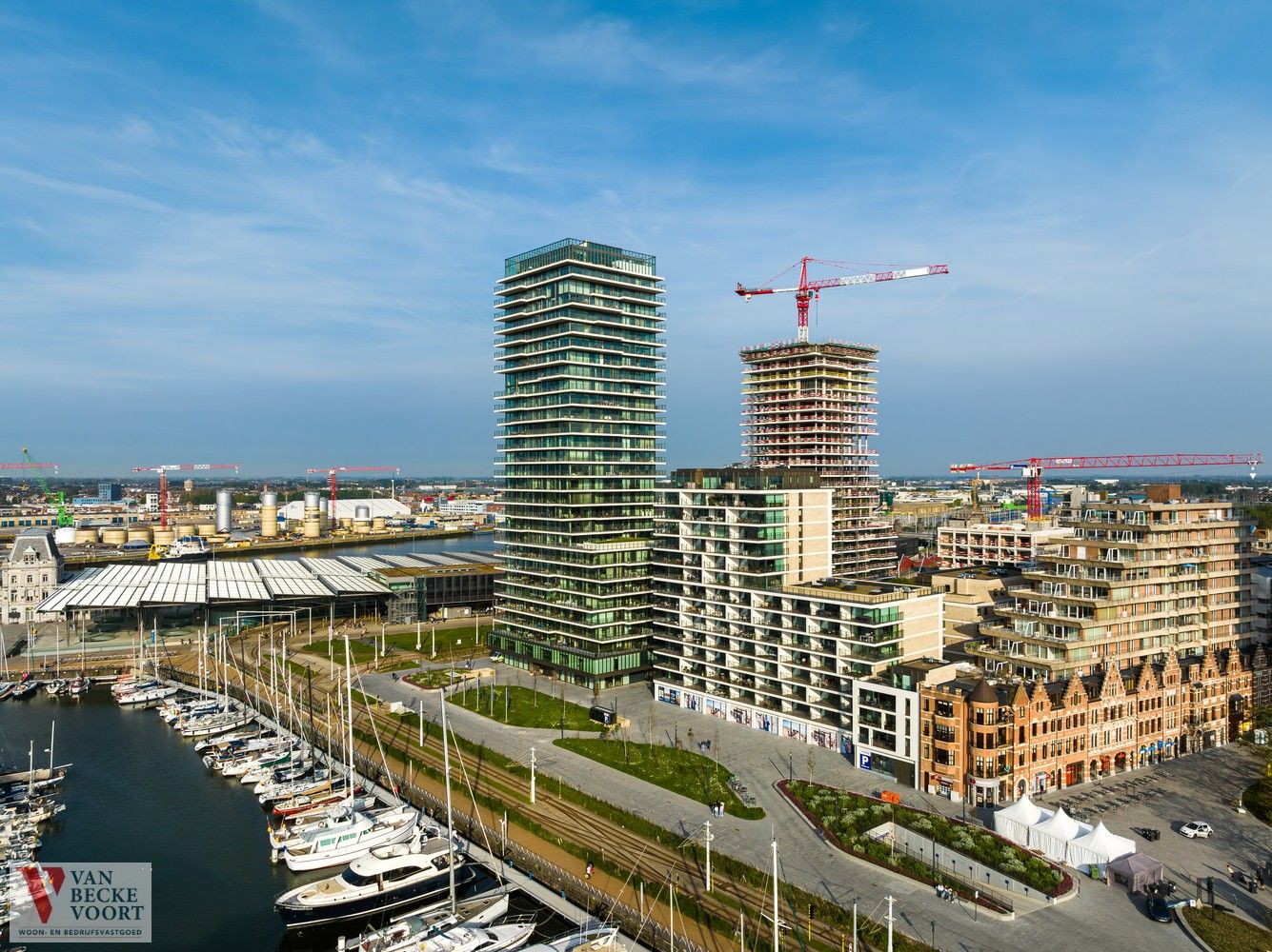 Sky Tower Two - handelsruimte 04 foto 4