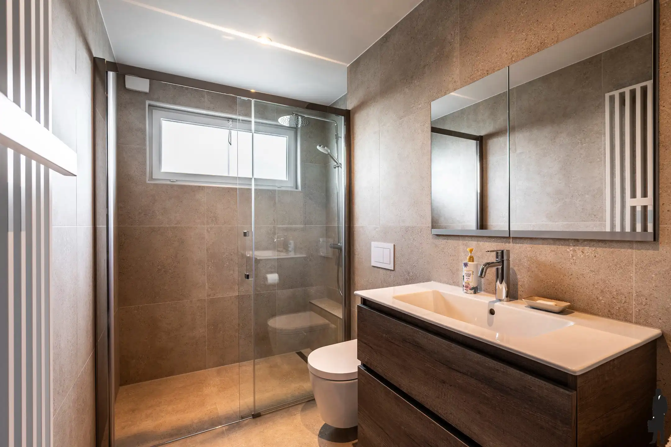 Woning met garage op 615m² grond in centrum Poppel. foto 11