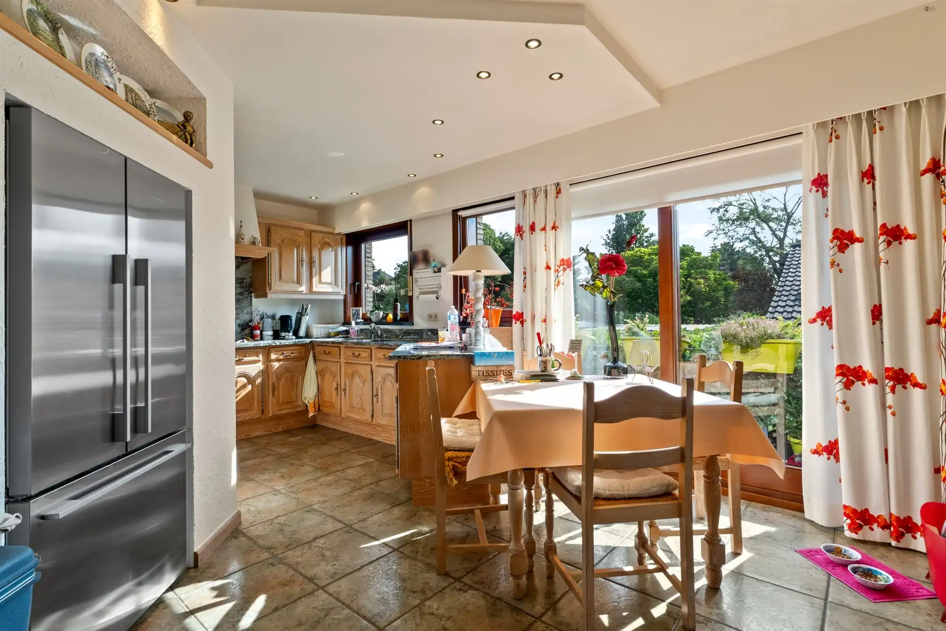 Riante villa op een mooie en rustige locatie. foto 8