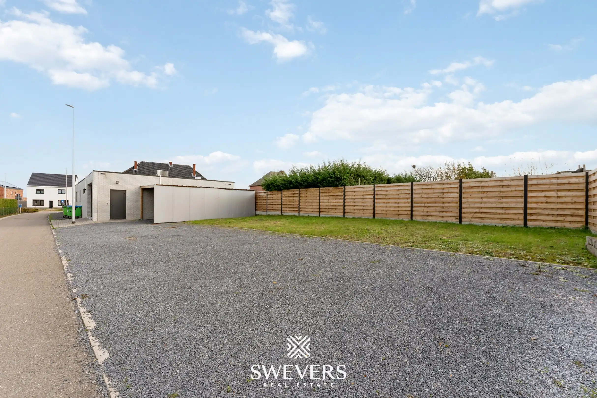 Imposant handelspand met veel bergruimte te Nieuwerkerken foto 3