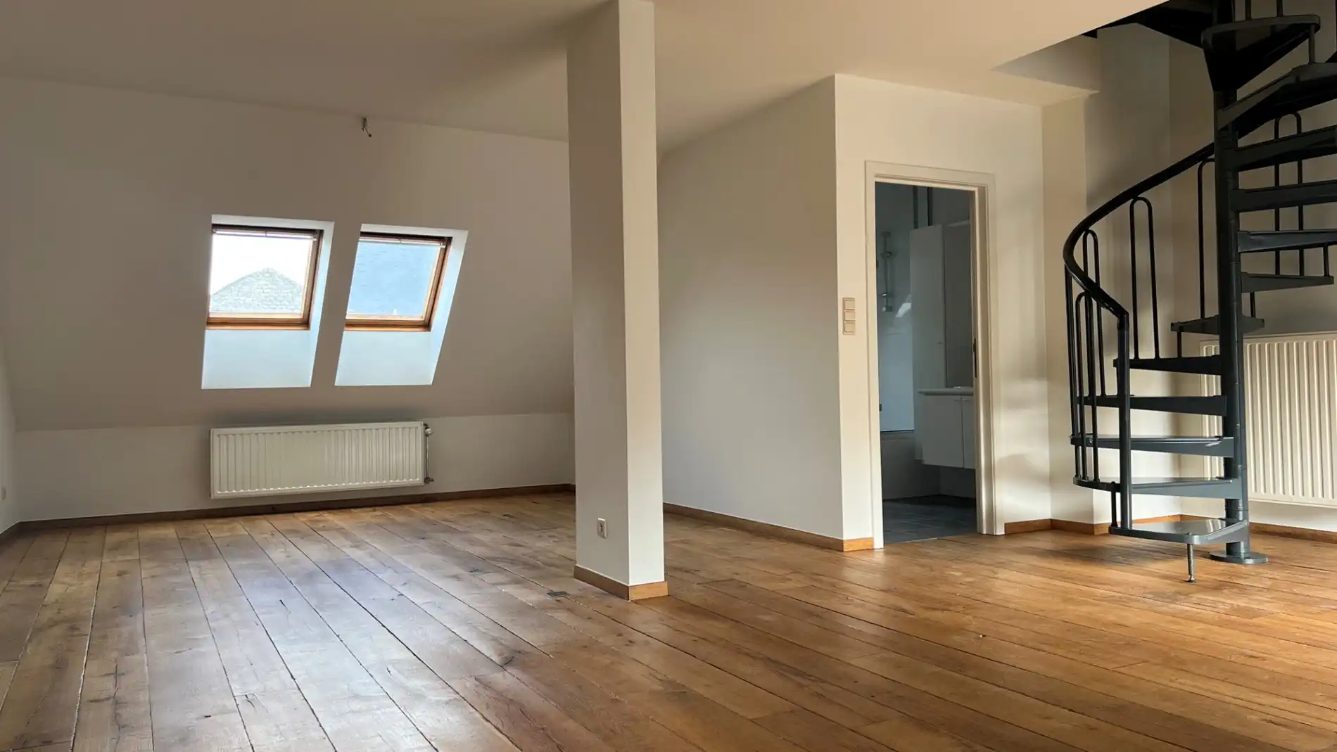 Ruim Dakappartement : 1 slpk, terras, garage foto 9