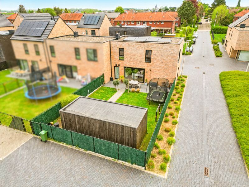 Recente, zeer goed gelegen woning met tuin foto 33