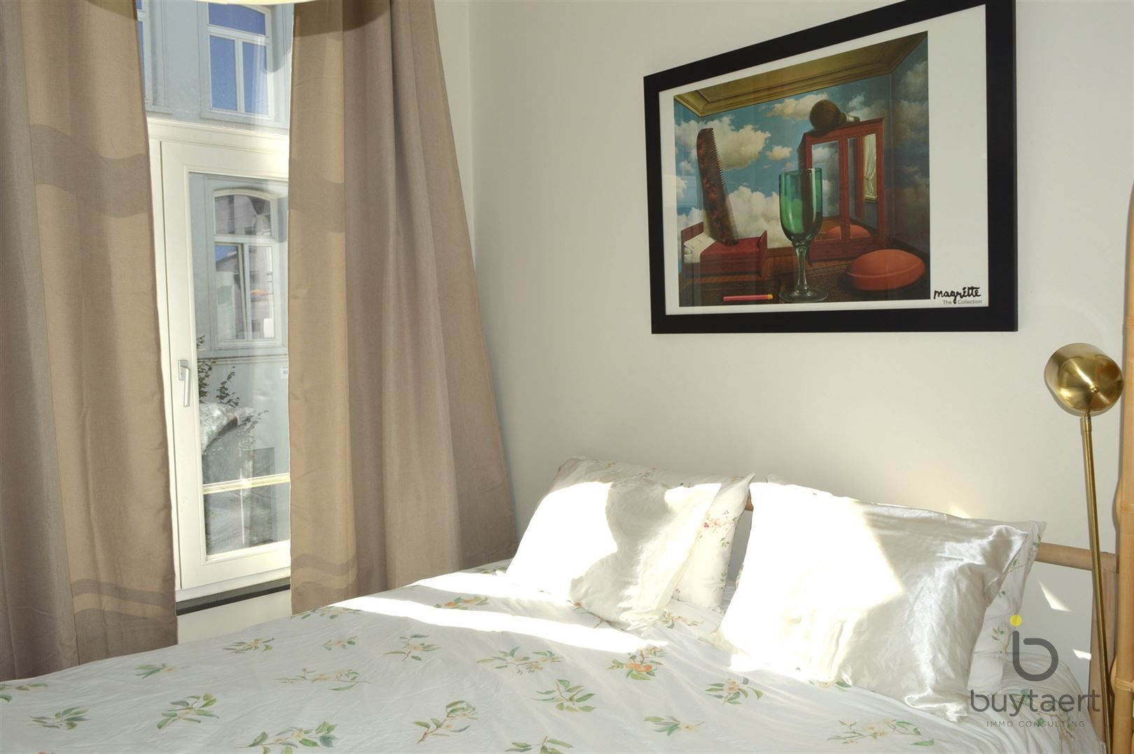 Knus één slaapkamer appartement in een zeer trendy buurt! foto 9