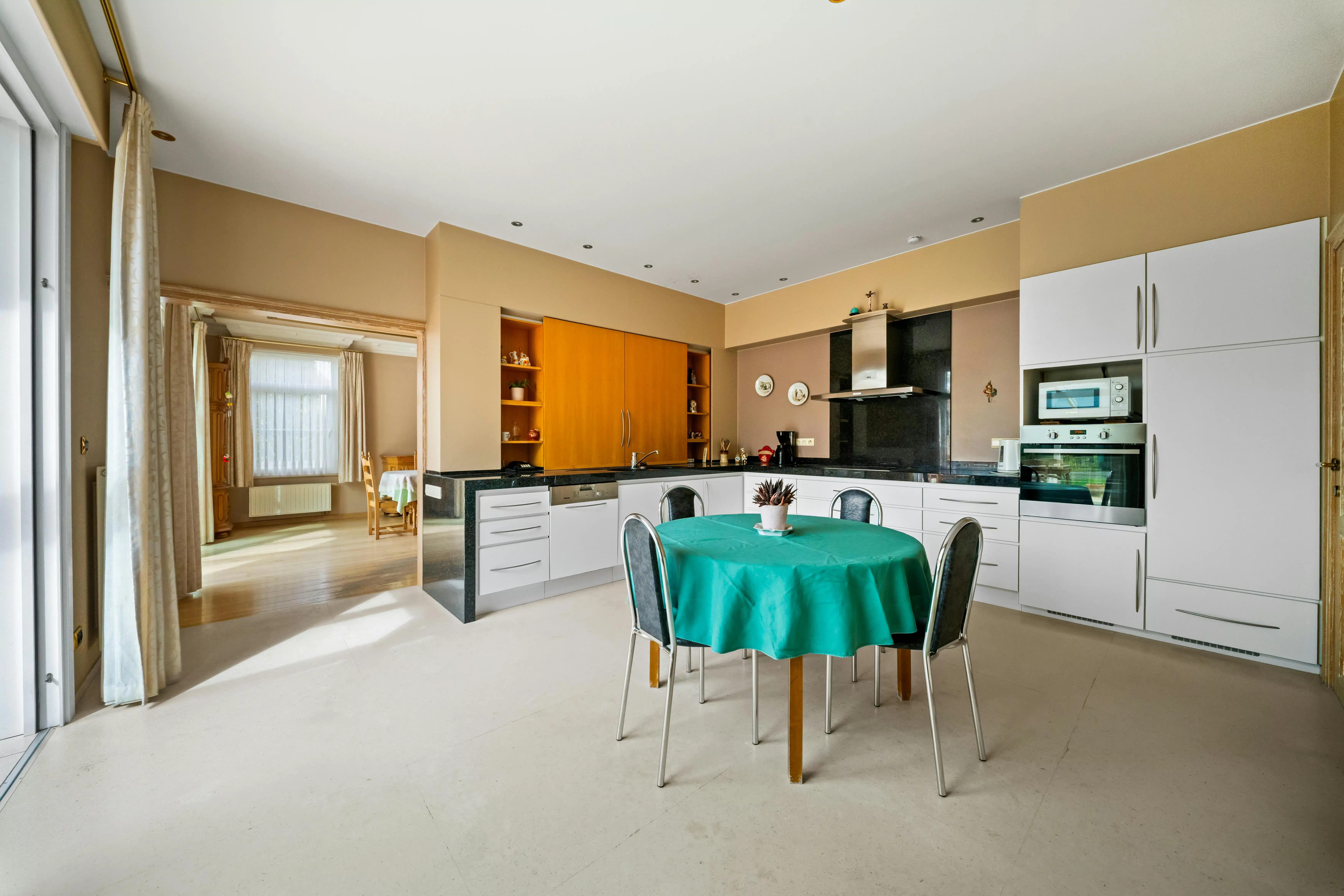 Hoogwaardige alleenstaande villa te koop in Langemark op 1.005m² foto 12