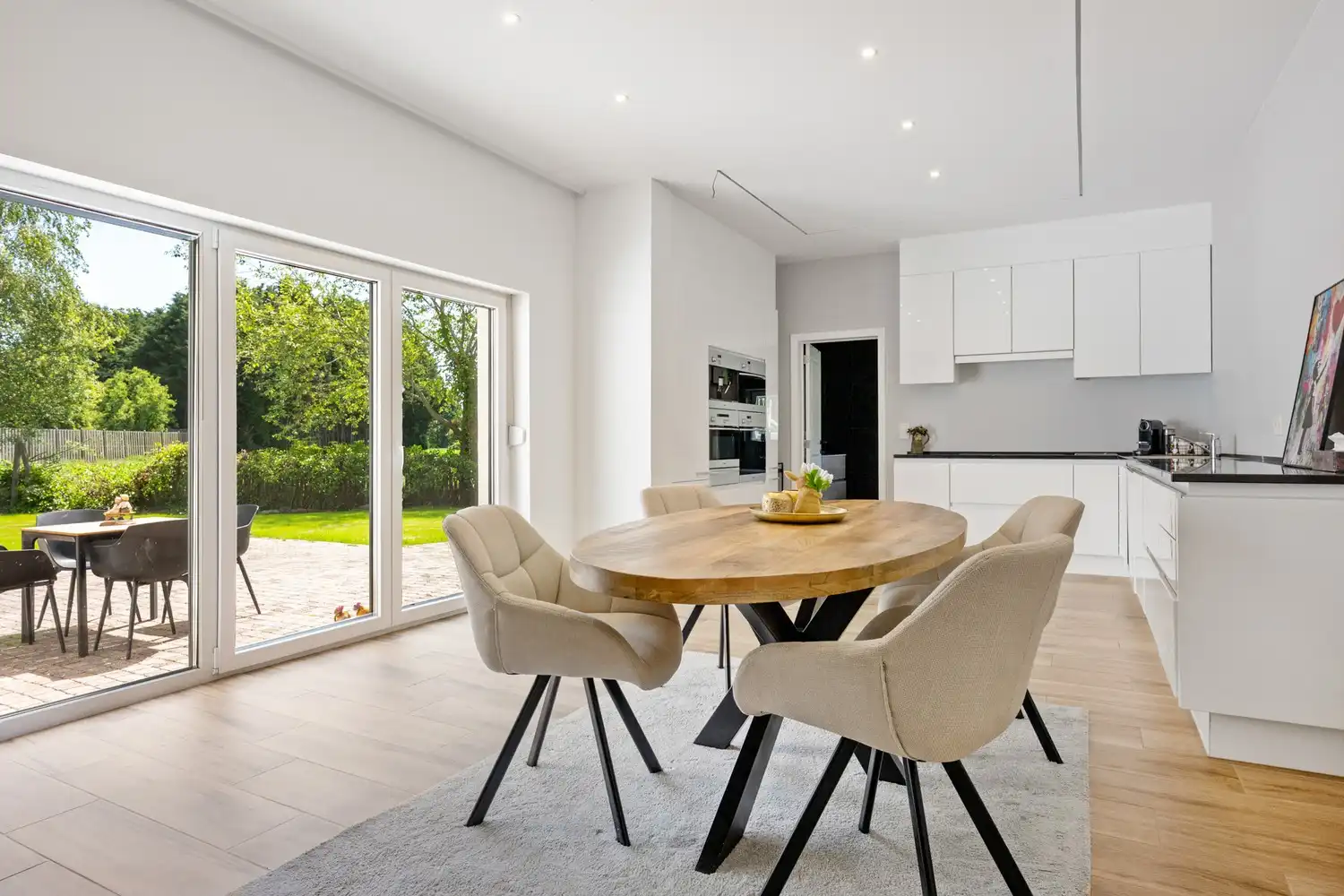 Recent gerenoveerde woning met 4 slpkrs en tuin foto 5