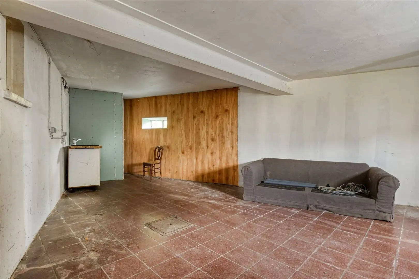 TE KOOP: Te renoveren woning met ruim perceel en projectmogelijkheden in Lummen! foto 14