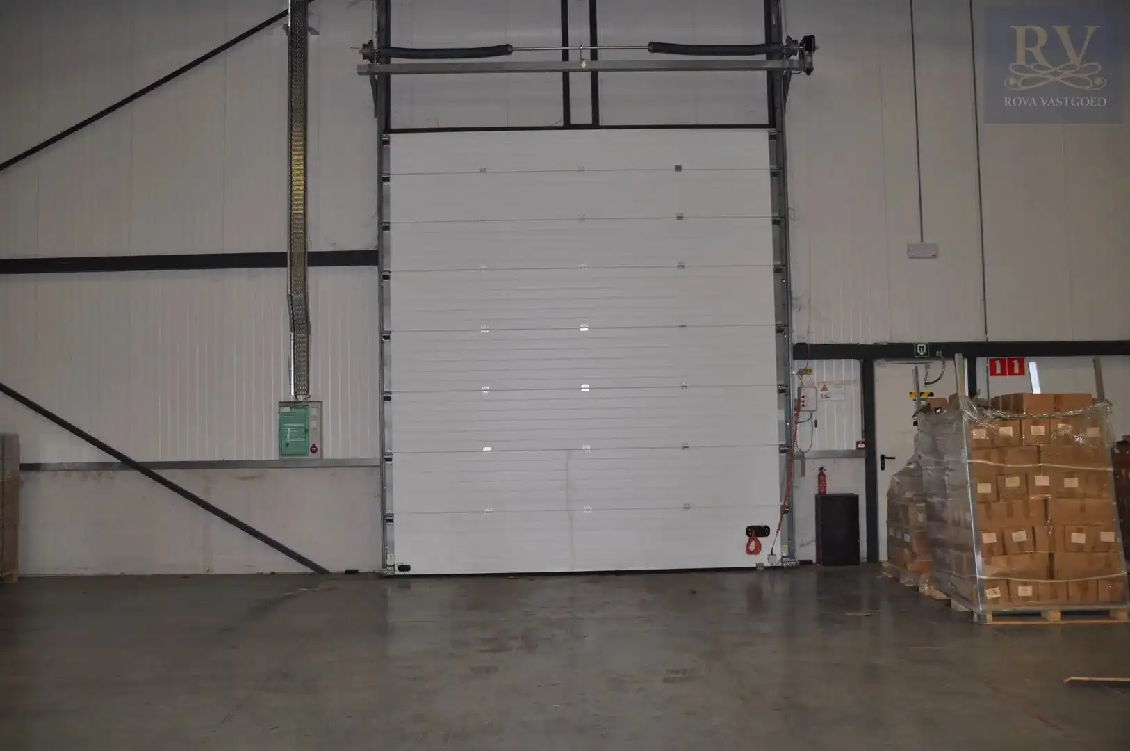 OPSLAGLOODS VAN +-407 M²&nbsp;OP&nbsp;EEN CENTRALE LOCATIE IN ZONHOVEN foto 6
