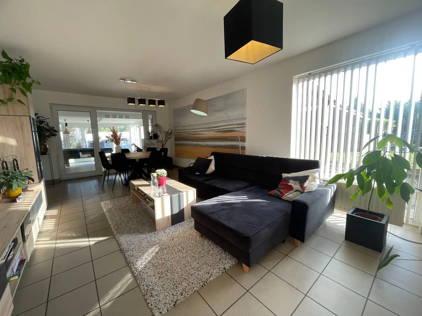 Rustig gelegen woning met 2 slaapkamers en tuin te Lommel. foto 2