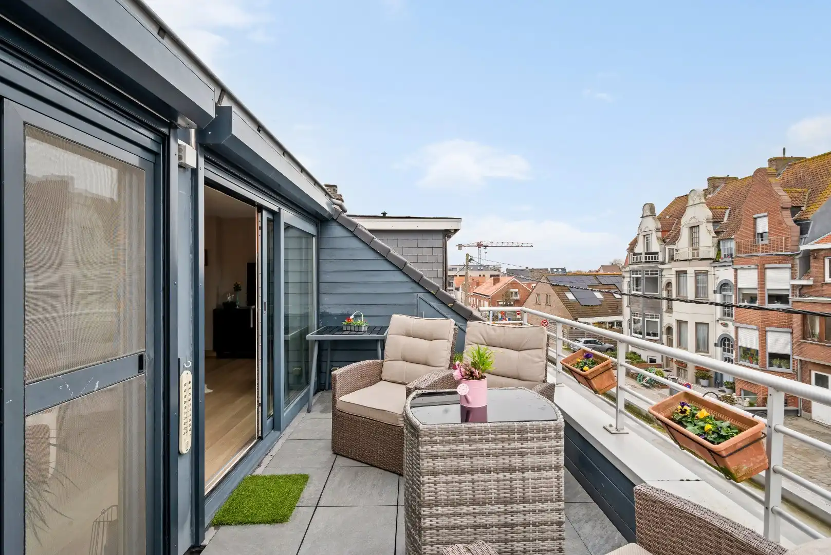 Prachtig appartement met 2 slaapkamers en ruim terras. foto 7